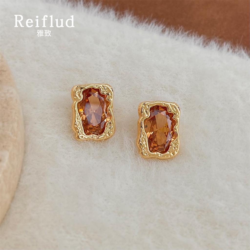 Осенние и зимние легкие кофейные шампанские жидкие игольчатые геометрические прямоугольные серьги, пусеты