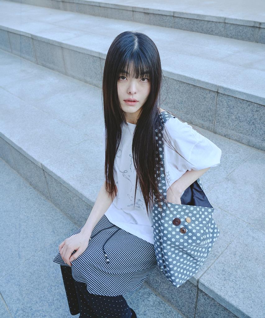 Mihebeu Lovely Charm Oversized Short Sleeve T-Shirt White