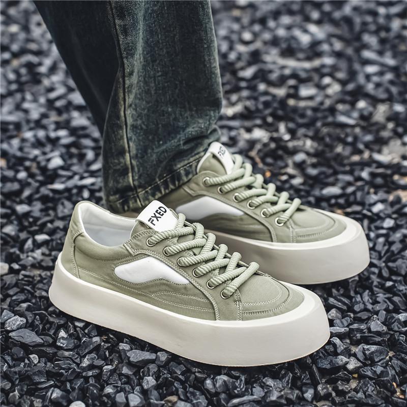 2024 New Board Shoes Thick Sole Comfortable Sports Trend Fashion Shoes Small and Low Top Versatile Umbrella Cloth Shoes