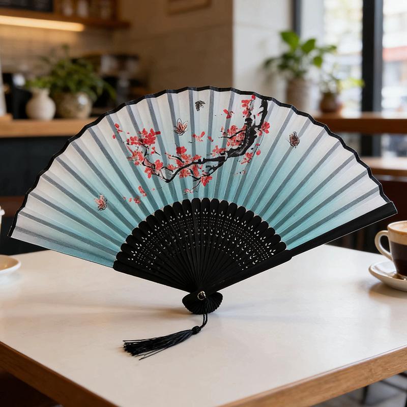 Retro-Tanzfächer im japanischen Stil für den Sommer - Klassischer antiker Stil
