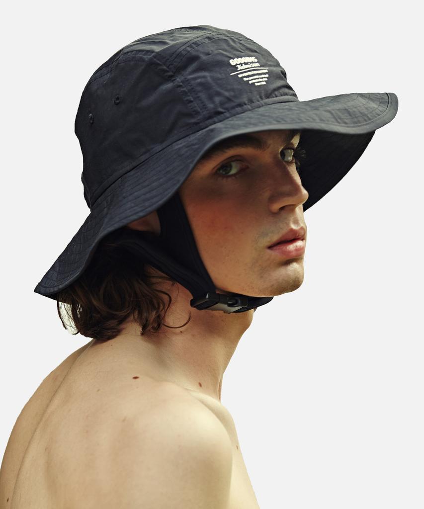 Gugimseukeompeoni Gold Coast Professional Surfing Hat (Black)_755