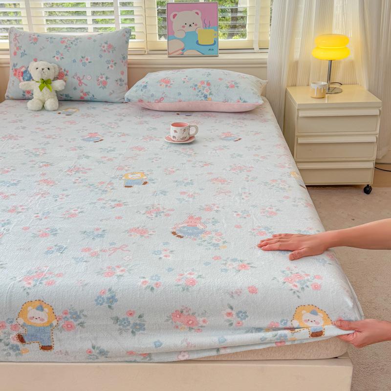 

Winter New Product Milk Velvet Fitted Sheet Single Piece Printed Design Plus Velvet Fitted Sheet Home Bedroom All-inclusive Non-shifting Sheets 150x200cm Single Sheet