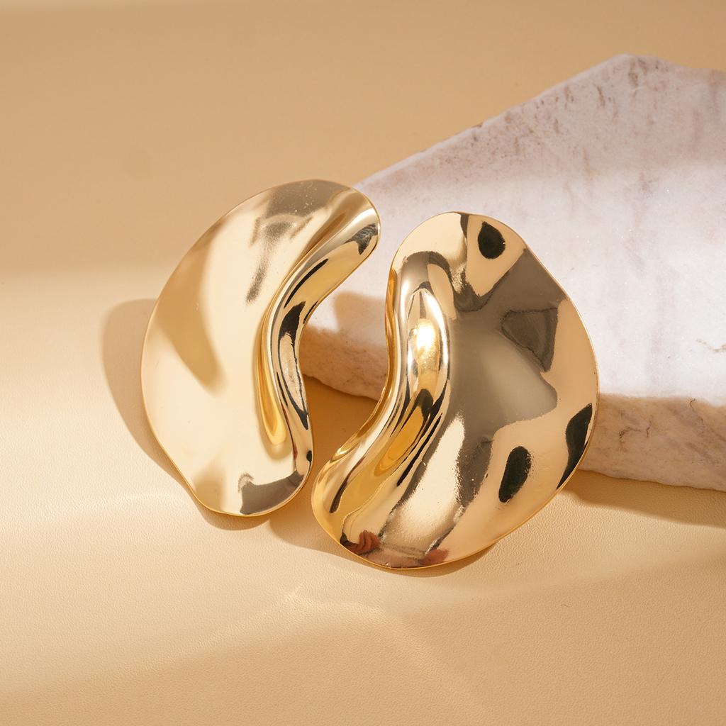 Irregular Geometric Shaped Earrings with Metal Photosensitive Surface, Simple and High-end Earrings