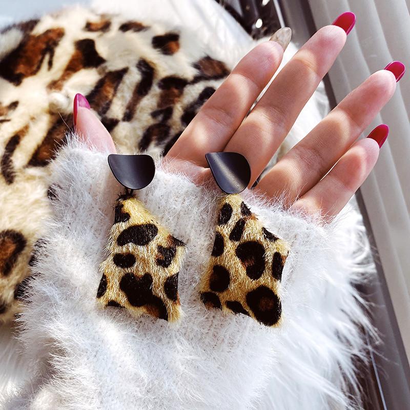 Fashion Personality Leopard Print Earrings Women's Unique Geometric Long Color Acrylic Earrings Banquet Party Jewelry Ac