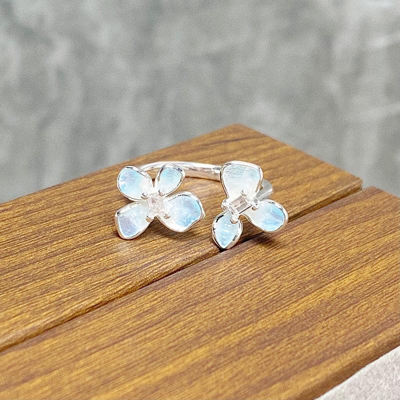 Cremefarbener Süßer Mädchenstil Emaille Tropföl Blume Offener Ring Exquisiter Nischen Hoher Sinn Ausländischer Schöner Ring