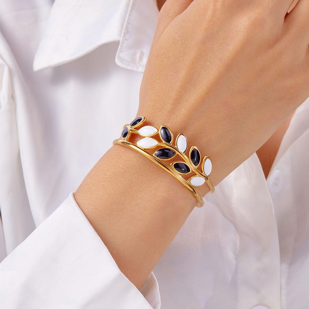 Fashion Magazine Style Stainless Steel Open Bracelet Hollow Dropping Oil Jewelry Accessory New Arrival