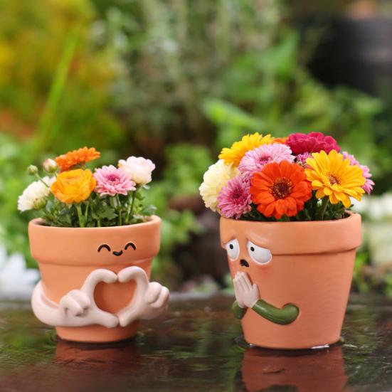 2Pcs Flowerpots Breathable Clay Texture Resin Mini Planter with 3D Relief Anthropomorphic Design Desktop Balcony Windowsill Decor