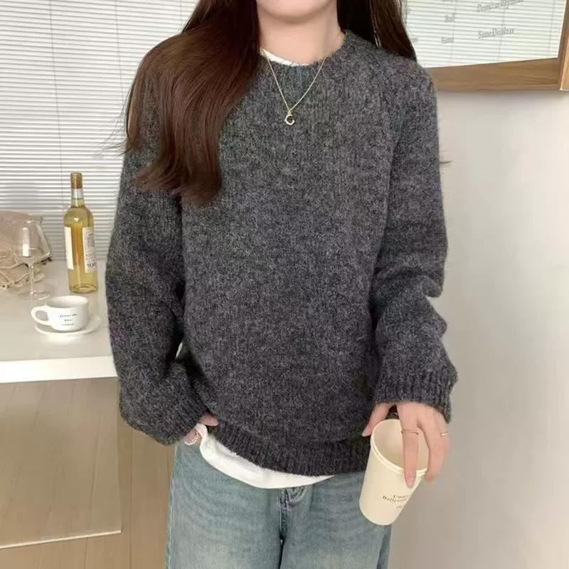 Women's Round Neck Long Sleeve Knitted Sweater Loose Fit Comfortable Autumn Winter Casual Color T-Shirt Inner Wear