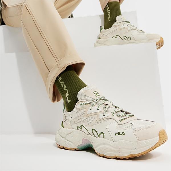 FILA Fern Sneakers Cushioning Breathable Support Height Increasing Low top Chunky Sneakers Men's Ivory White F12M411116FSC