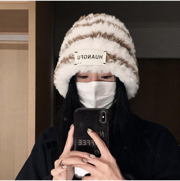 Fashionable Warm Knit Hat For Women Trendy Fluffy Beanie With Cute Bear Patch