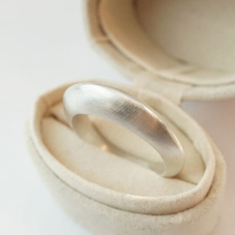 Vacactsilver Round Pointed Ring