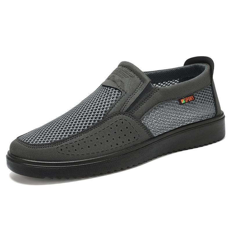 Plus Size Men's Breathable Mesh Slip-On Casual Shoes