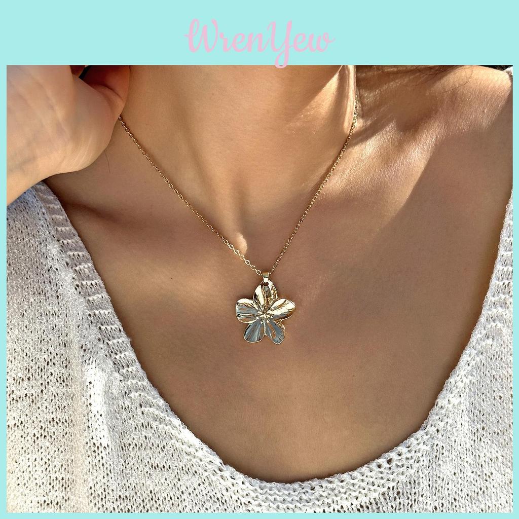 Floral Metal Pendant Necklace With Alloy Charm For Women Fashion Jewelry Set