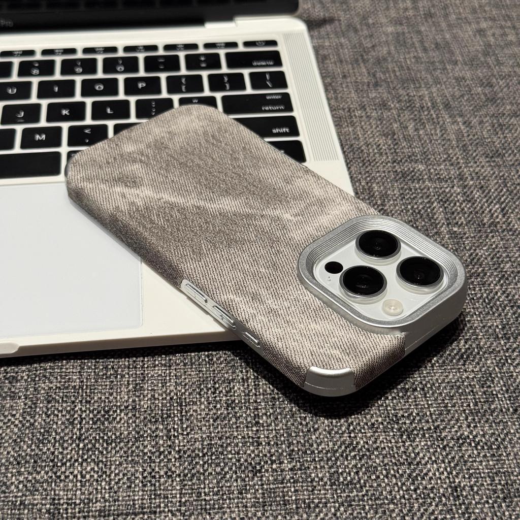 Cowboy Fabric Phone Case For iPhone 17 Air 16 15 14 13 12 Pro Max 11 Plus Jeans Soft Bumper Armor Retro Vintage Cover Funda