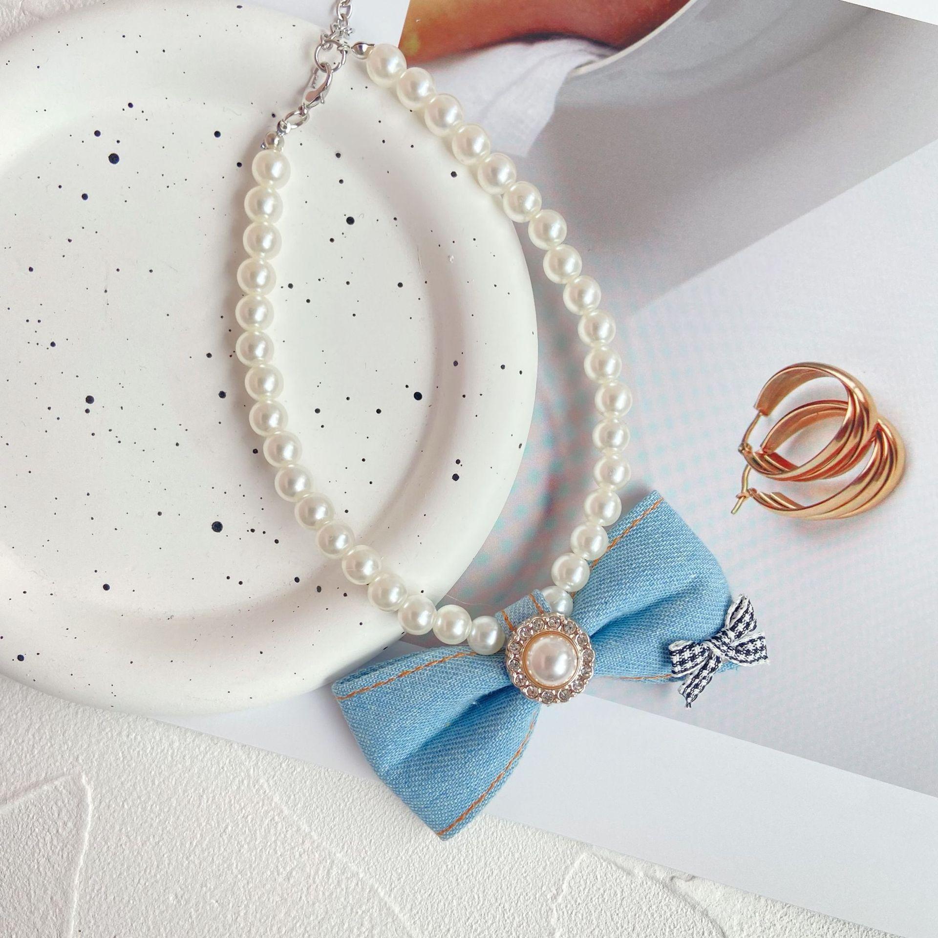 

Pet Pearl Necklace Denim Blue Bow Elegant Princess Style Cat Dog Accessories Love Graffiti Kitten S:27+5.5cm джинсовый синий