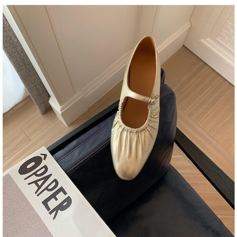 

Cowhide version~ leather pleated silver light mouth single shoes women s flat bottom new spring Mary Jane women s shoes 40