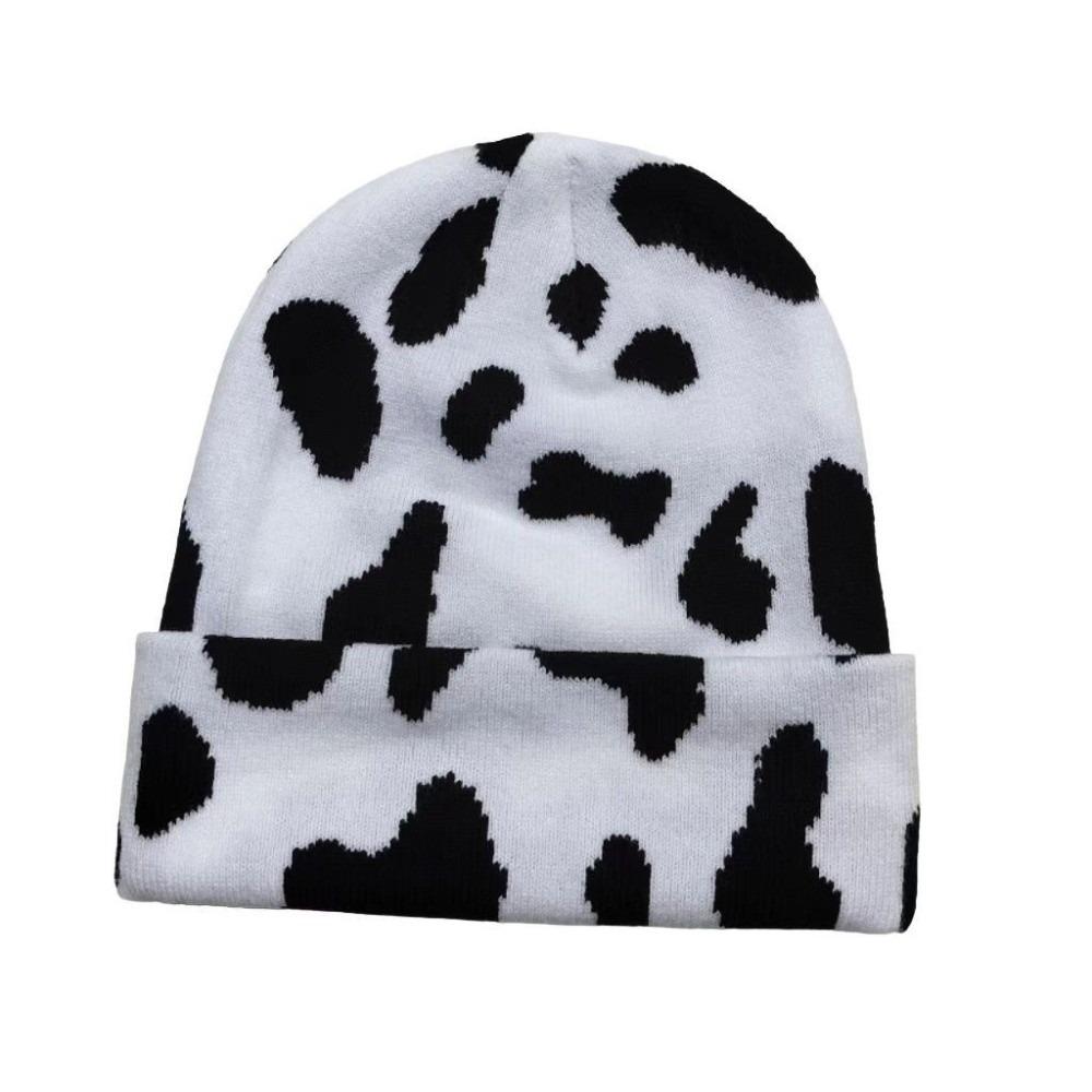 Keep Warm Pullover Hat Ear Protection Winter Beanie Hat Casual Cow Pattern Knitted Hat Skiing