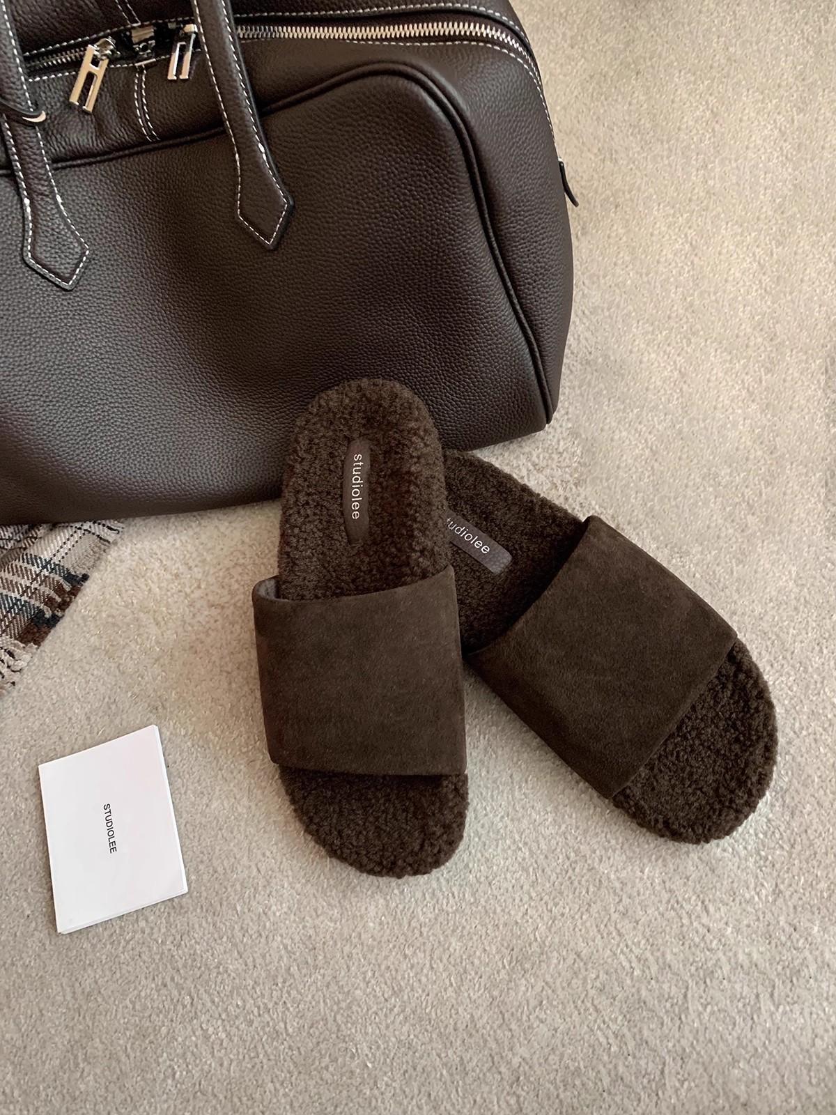 

Sheepskin version~ New outer wear matte leather one-pedal fluffy shoes women s leather versatile thick-soled comfortable open-toed sandals 39