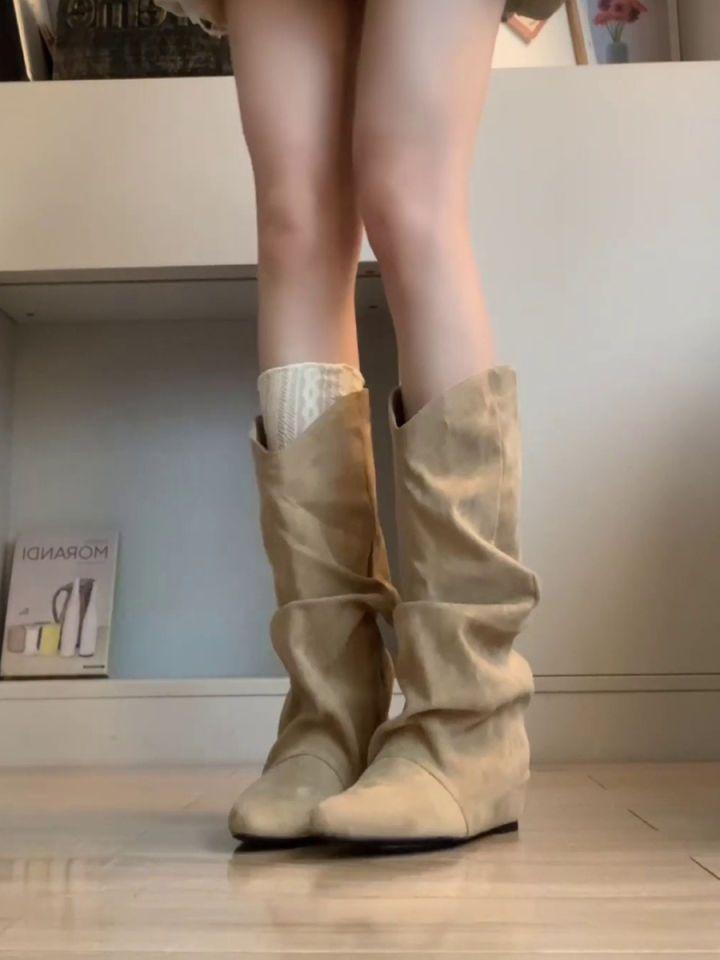 2025 fashion heightening pointed pleated piled boots but knee boots women's slim retro western boots medium boots
