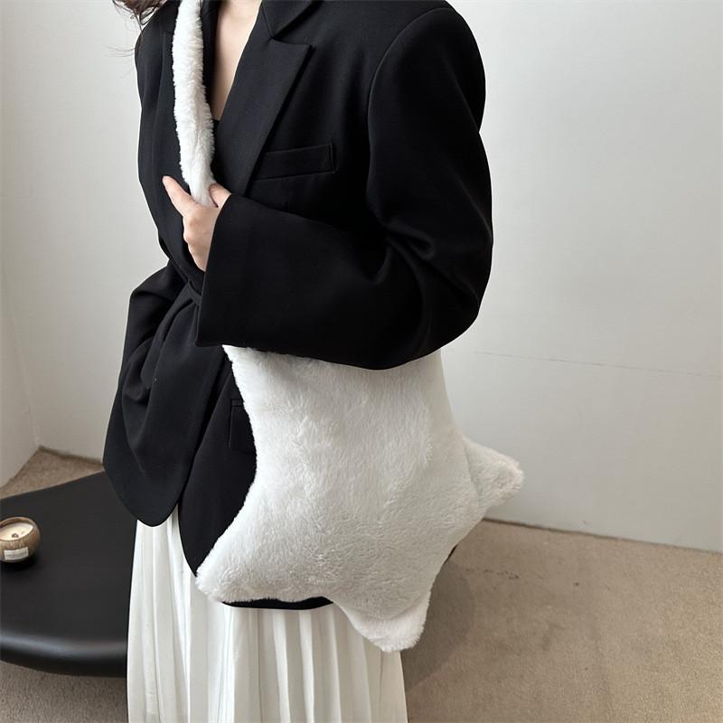 Trendige und schicke Damen-Plüsch-Tragetasche mit geräumigem Design für den Alltagsstil