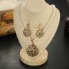 Klassisches Marokkanisches Stil Luxus Damen Kristall Blume Schmuckset Damen Hochzeit Anhänger Ohrringe Weiße Perlen Kette Halskette