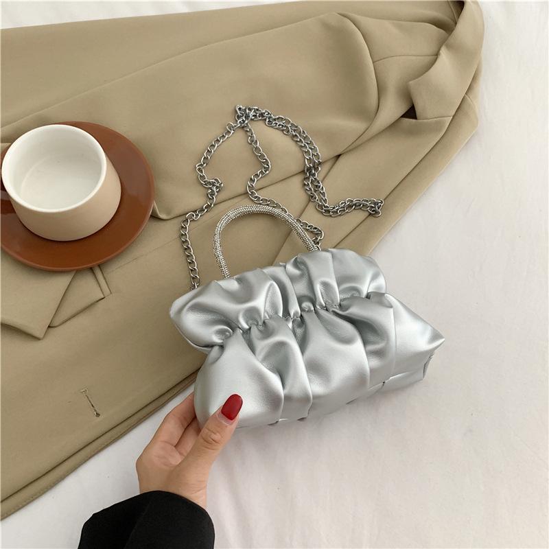 

Chain messenger bag fashionable and simple handbag 2024 autumn new Korean version popular bag women s casual shoulder bag срібний