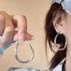 Silver needle simple oval U-shaped earrings, cold wind exaggerated earrings, simple niche ins temperament earrings women