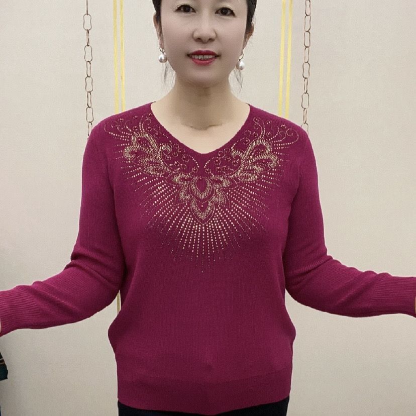 Spring Autumn Women's Plus Size Sweater Rhinestones  Loose V-neck Knit Pullover Solid Color Knit Top