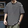 T-shirt a maniche corte a righe estiva con scollo rotondo, alla moda americana, nuova, ampia, casual, mezza maglietta a maniche corte da uomo