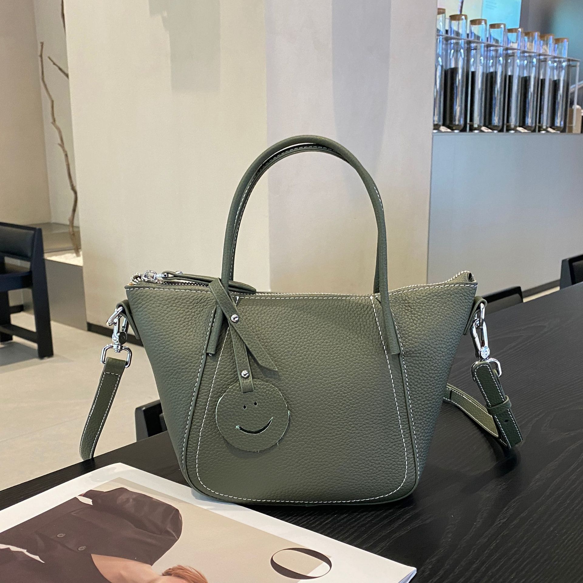 

Женская сумка через плечо из коровьей кожи, вместительная сумка-мессенджер, женская сумка-смайлик на молнии, модная и простая сумка для покупок бирюзовый зеленый