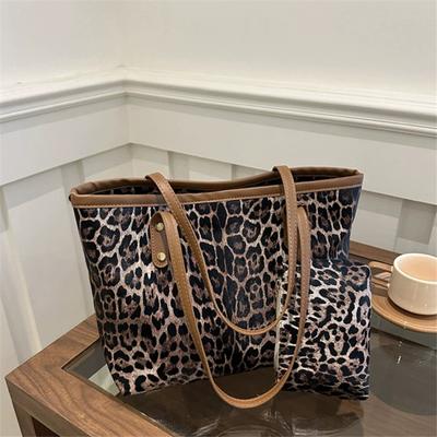 Leopard Tote  Bag with Pouch, Stylish Synthetic Leather Handbag Shoulder Bag, Large Capacity Shopping Bag for Women Daily Use
