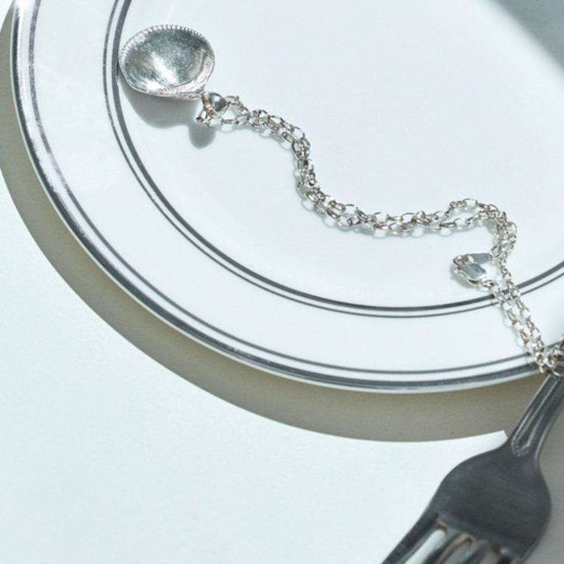 

YEONSEUNG Shell necklace os