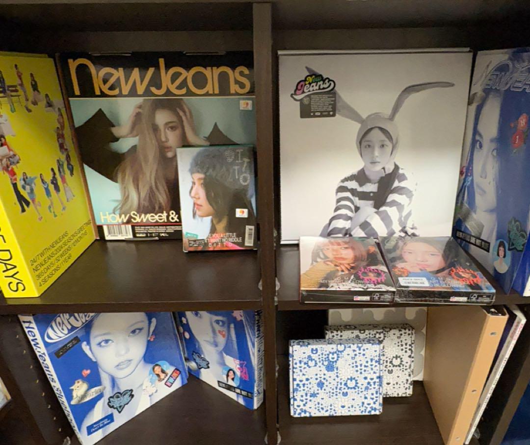 

[USED] New Jeans bulk sale