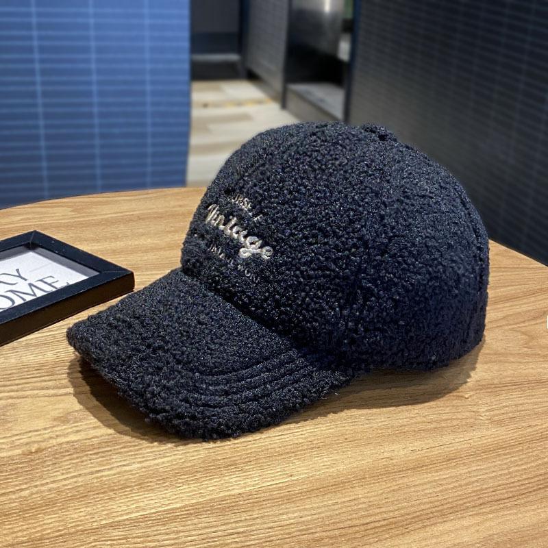 Lamb Fur Baseball Cap In Autumn and Winter Warmth and Windproof Letter Embroidery Solid Color Fashionable and Versatile Plush Baseball Cap