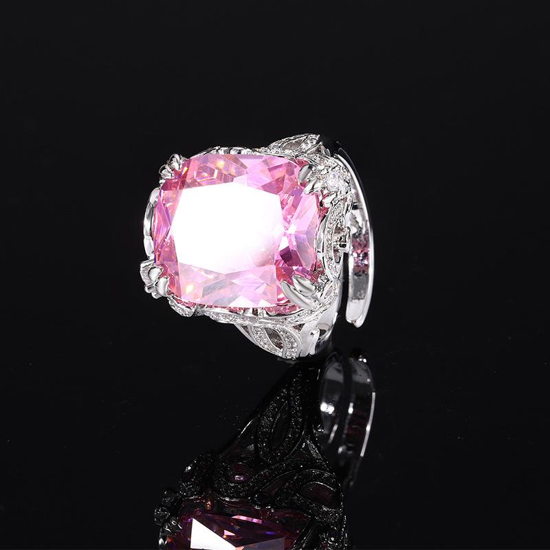 

Jewelry Copper Bottom Gold-Plated Simulation Treasure Corundum Fat Rectangular Luxury Inlaid Ring Women 14 * 16