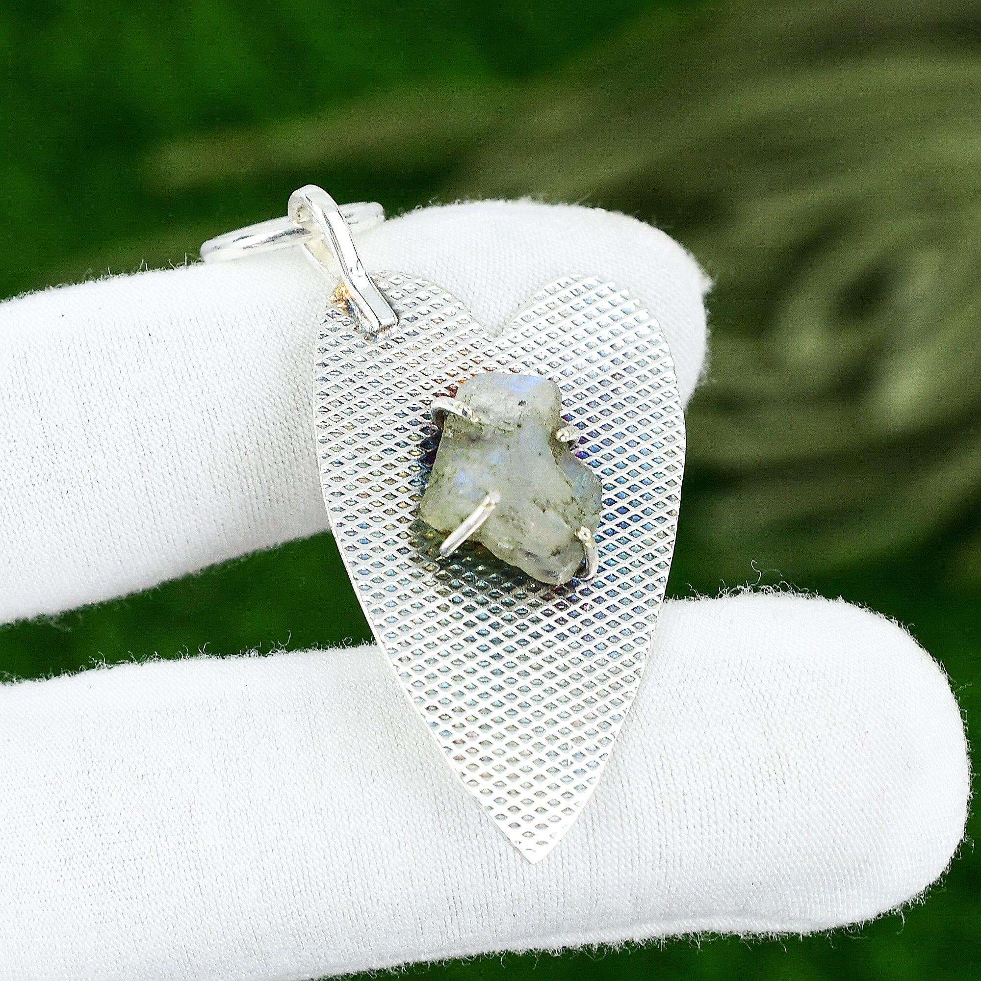 

925 Silver Pentagon Rainbow Moonstone Rough Gemstone Trendy Wife Pendant Jewelry