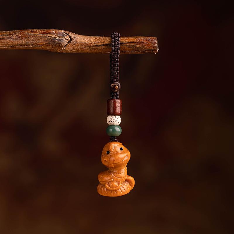 Sandalwood Zodiac Keychain: Rat, Ox, Tiger, Rabbit, Snake, Horse, Sheep, Monkey, Rooster, Dog, Pig, Dragon Car Pendant