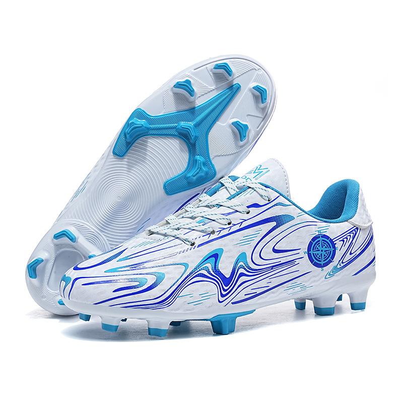 Cristiano Ronaldo's Sports Football Boots Low-top Broken Nails TF Children's and Teenagers' Black and White Training Shoes