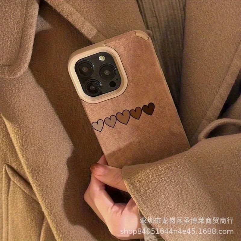 Brown love applies to iPhone16/15ProMax Apple 15 mobile phone case 11 fluff leather 13 protective case 17