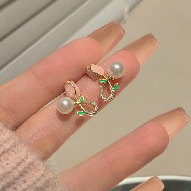 Pink Tulip Pearl Retro Stud Earrings - Elegant, Versatile Design