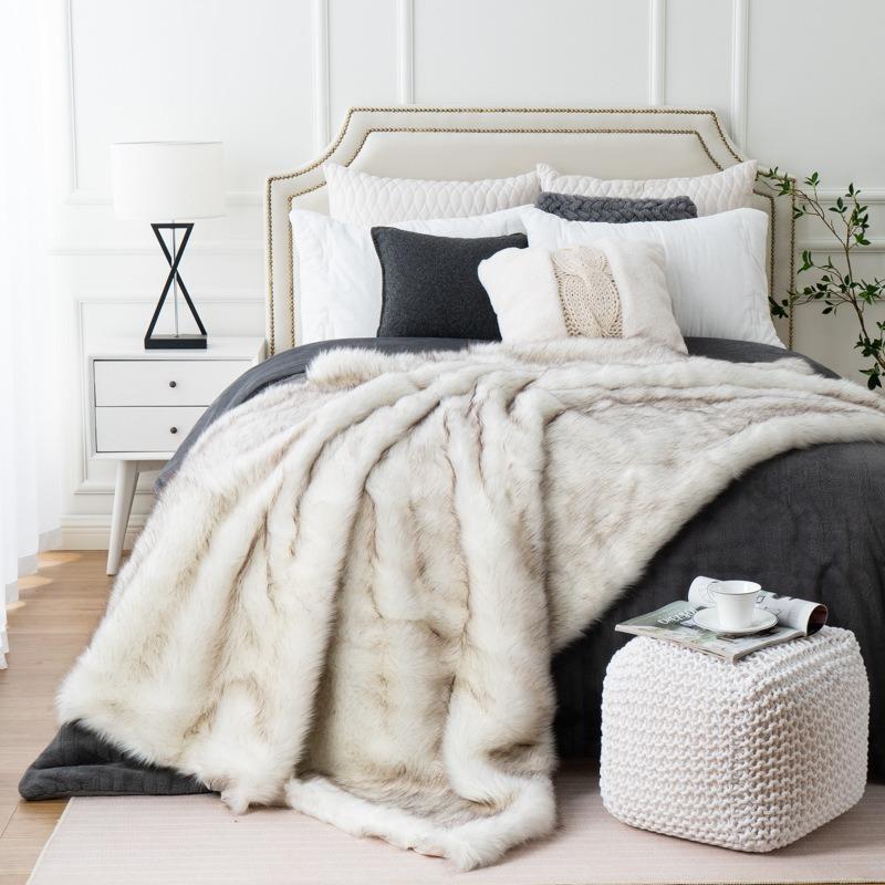 Luxury Fox Fur Throw Blanket Winter Warm Fluffy Soft Blankets Bedspread On the Bed Faux Fur Blanket Plaid Throw for Sofa Towel