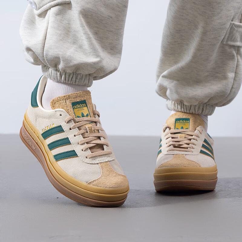 

Adidas Women s ID7056 Low-Top Skate Shoes 38.5