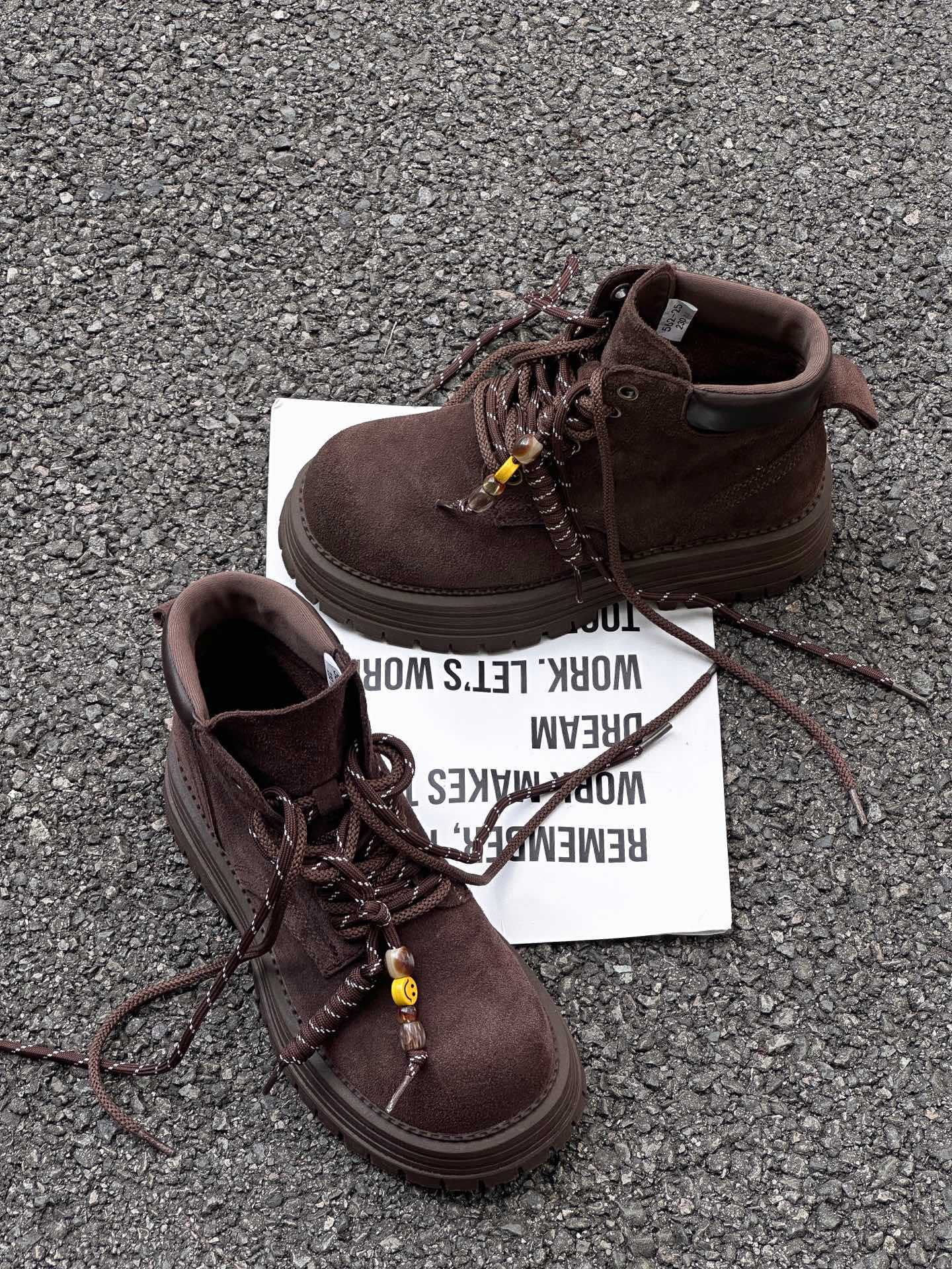 

2025 осень новые кожаные ботинки Мартин на платформе, увеличивающие рост, в британском стиле на шнуровке, с большим носком, ретро, крутые, рабочие ботинки 39 кофейный