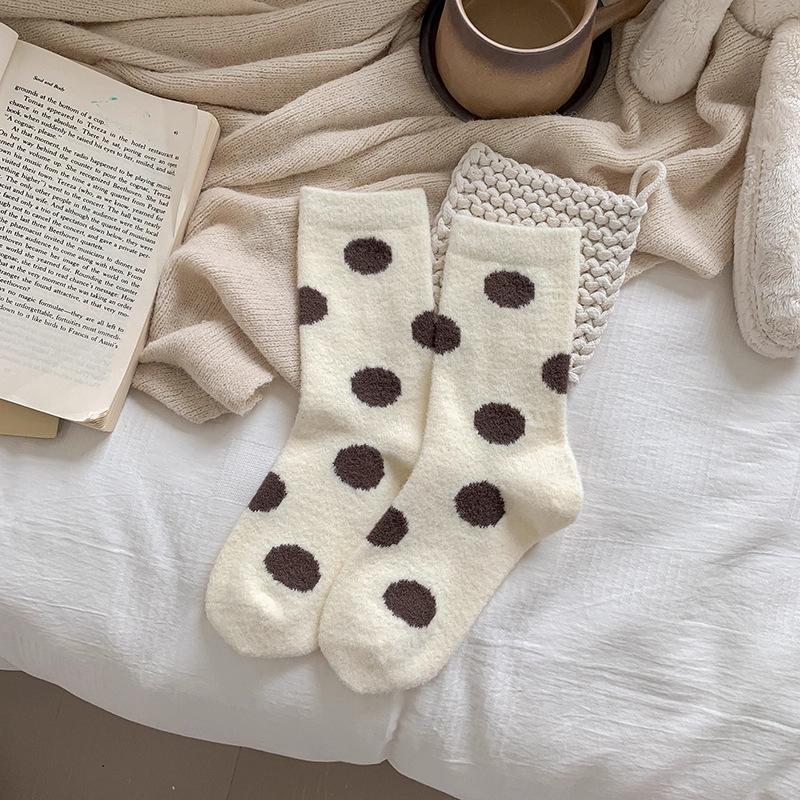 Women's Autumn and Winter Thickened and Velvet Warm Wool Ring Polka Dot Wool Tube Socks