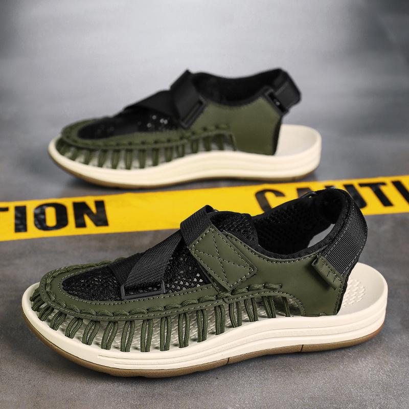 Men s Summer Roman Sandals - Non-slip Velcro Driving, Hand-woven Water Crossing Beach Flip-flops 40