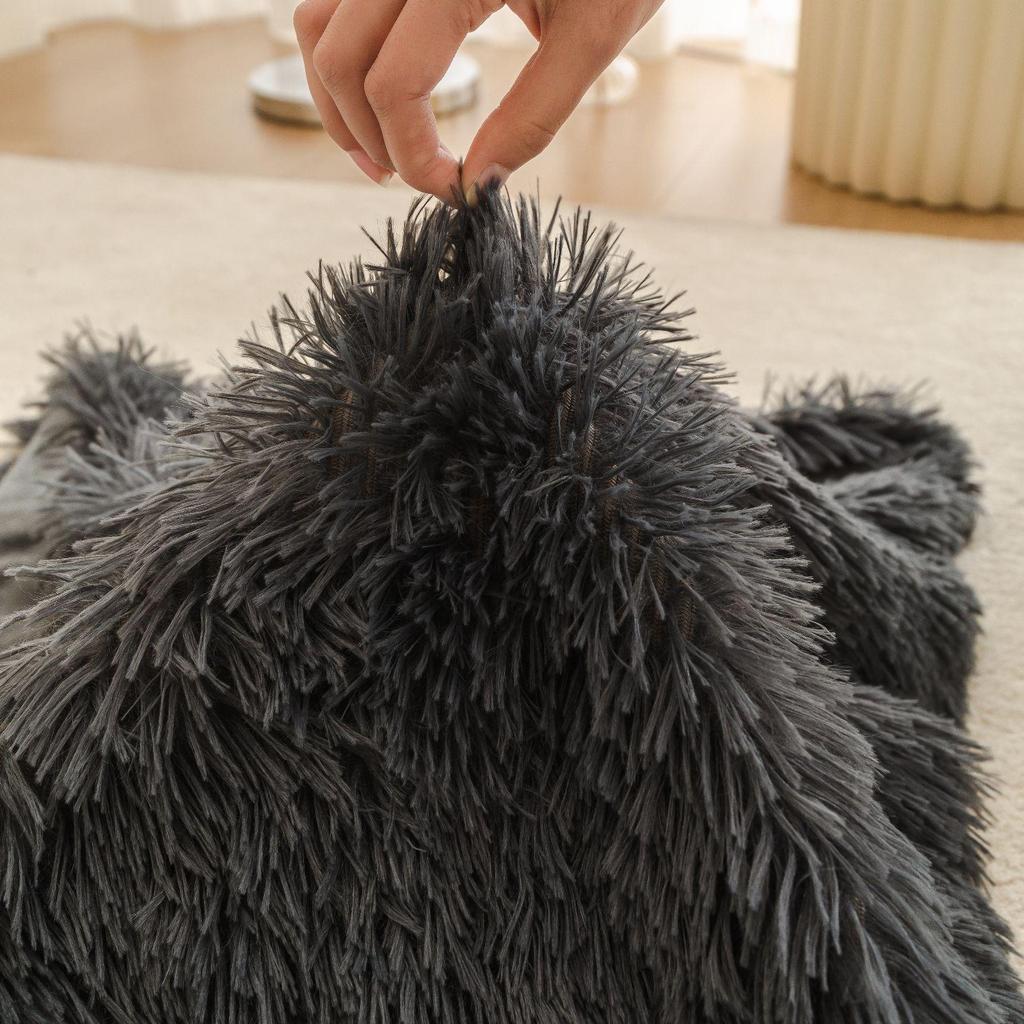 Waterproof Warm Pet Blanket: Plush Mat for Cats and Dogs