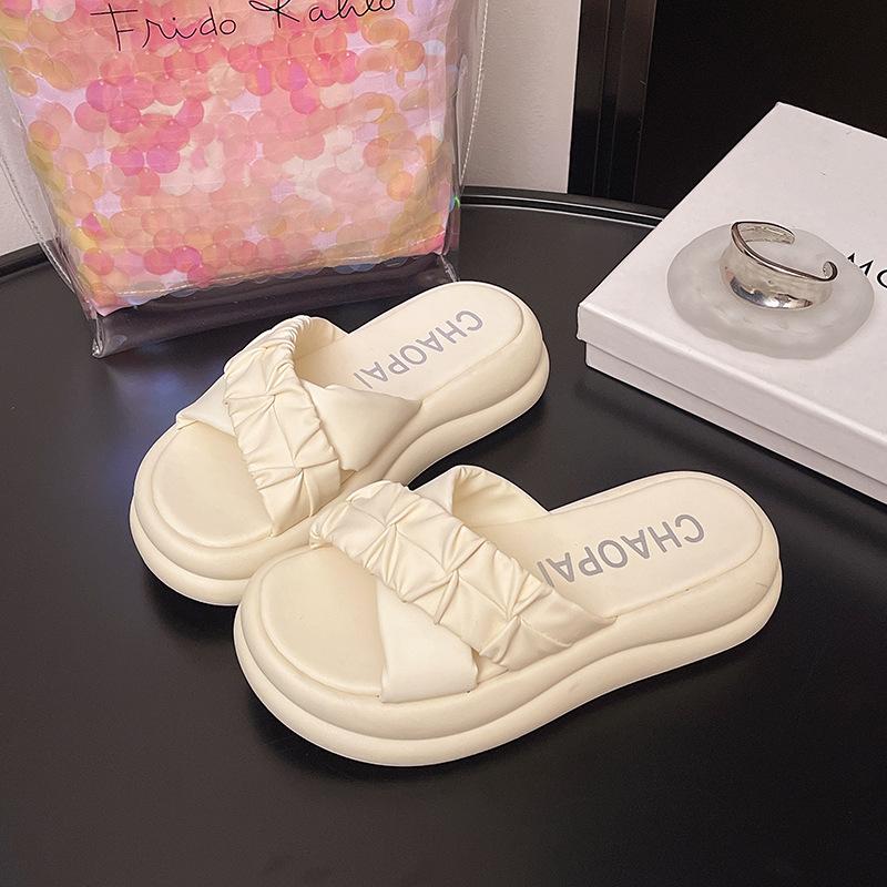 

Platform slippers women s summer wear 2025 new fashion fairy wind cross beach shoes Internet celebrity going out sandals 40 бежевый