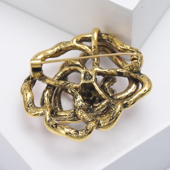 Women Brooch Hollow Flower Shape Rhinestone Anti-slip Bag Coat Collar Hat Scarf Decoration Clothes Pin Party Prom Garment Jewelry