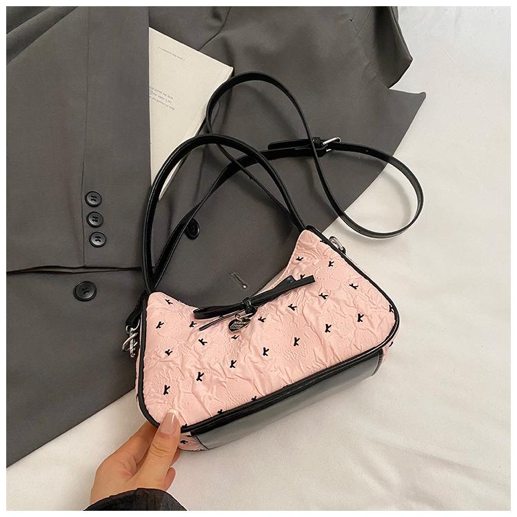 

Sweet and foreign underarm commuter bag women s 2025 new girl style fashion handbag bow shoulder bag розовый