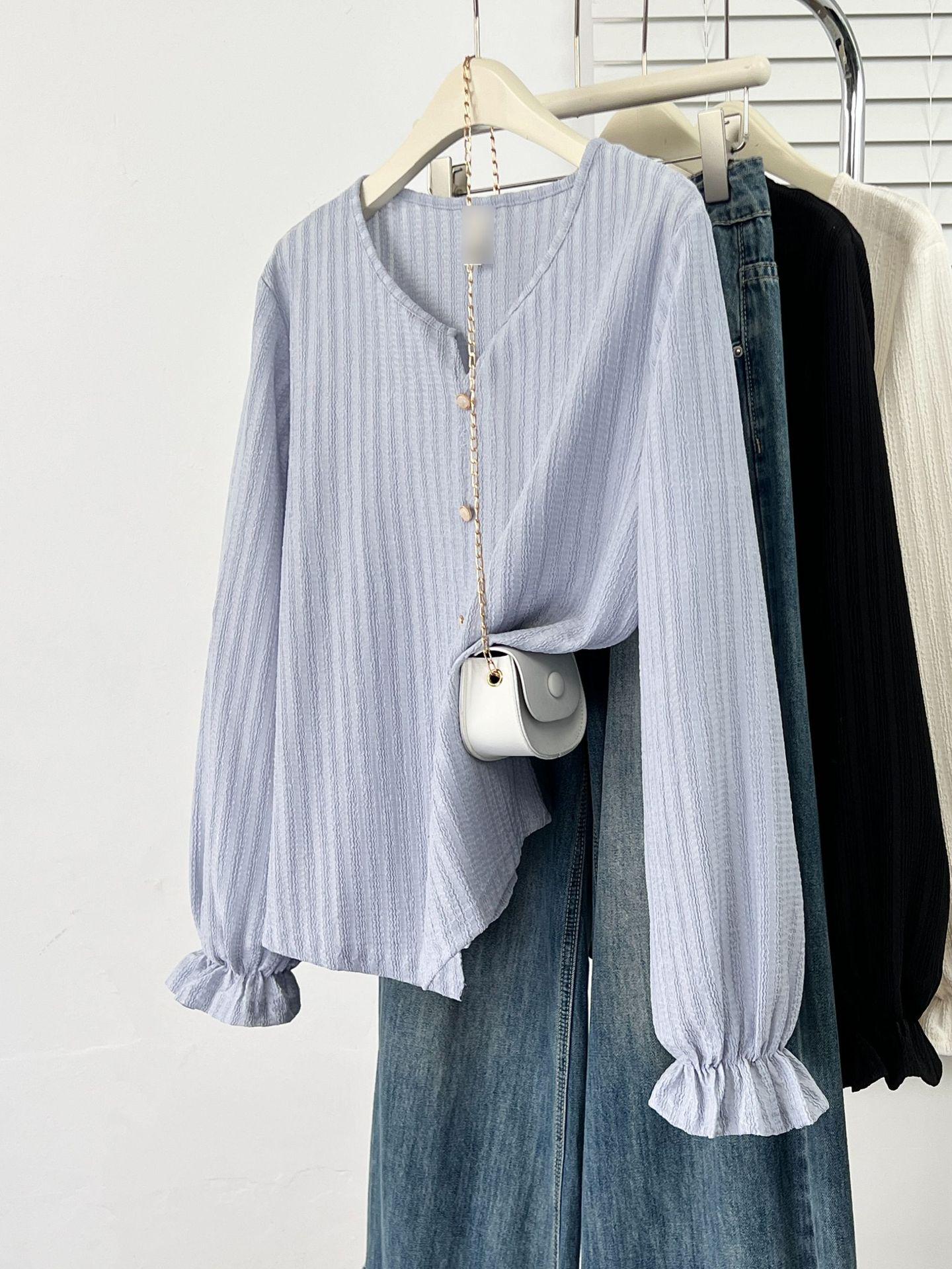 

Plus Size Women s V-Neck Top: Spring 2026 Arrival, Button-Studded, Loose Fit Pullover XL (100-130 kg) синий